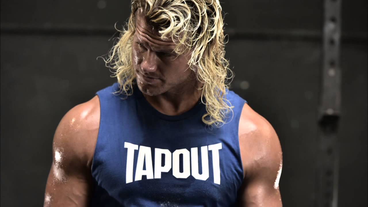 6 Incredible WWE Gym Stories