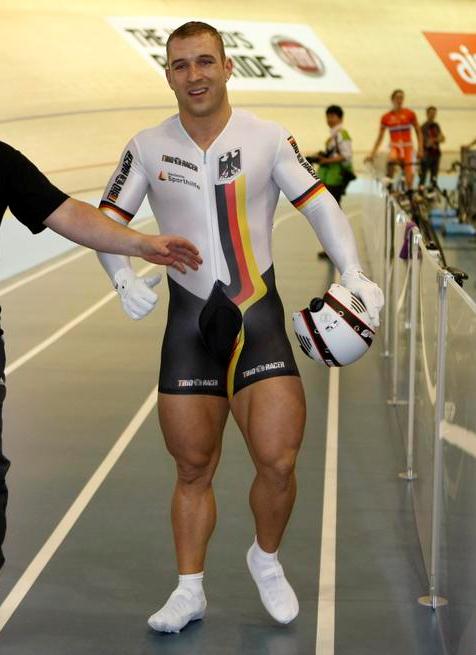 Olympic Cyclist Robert Förstemann Has Freakishly Large Cartoonish Quads