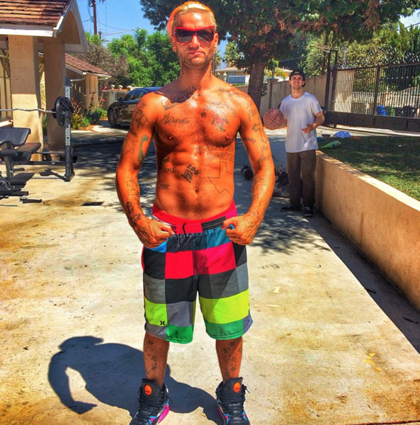 RiFF RaFF JODY HiGHROLLER Has Been Tip Toeing in The Squat Rack