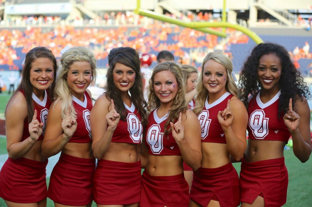 Top 10 Hottest College Football Cheerleaders