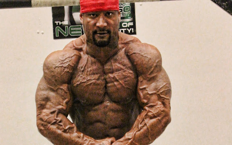 Bodybuilding Freak Carlito XXXL Brings Vascularity to New Heights