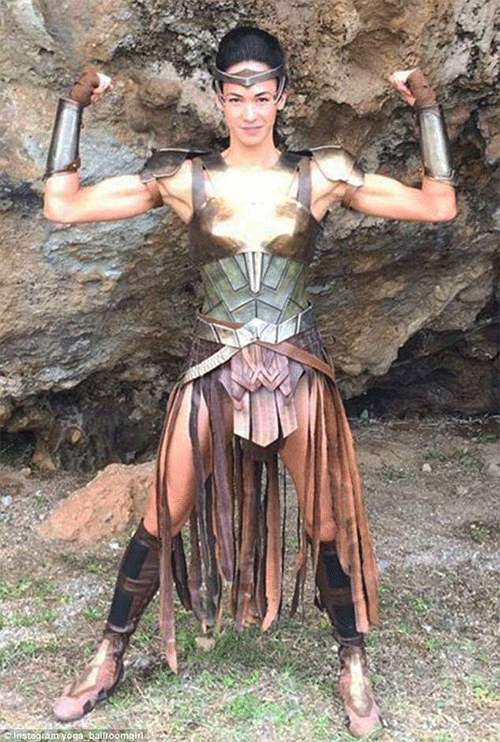 one of the hottest female fitness models in the uk sarah smith posing on the set of wonder woman
