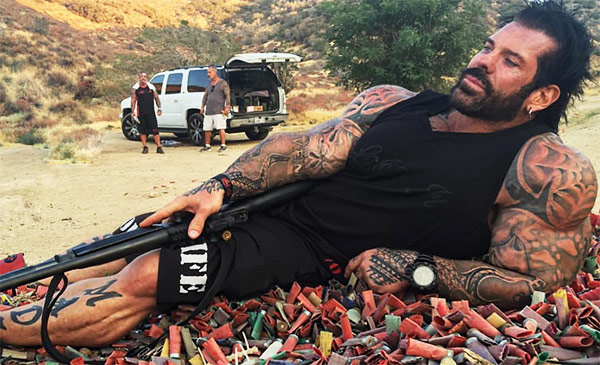 20 bottles of steroids found in florida home of Rich Piana 