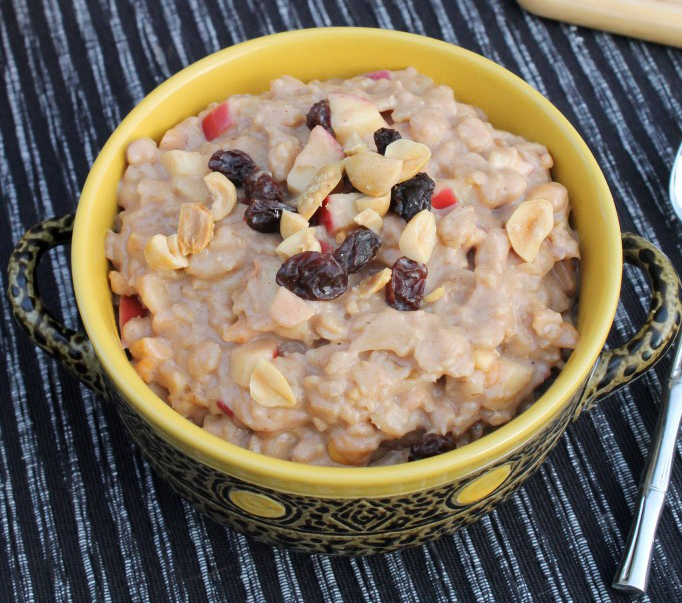 peanut-butter-raisin-oatmeal